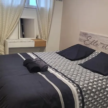 Location D'une Maison Hébergement de vacances *